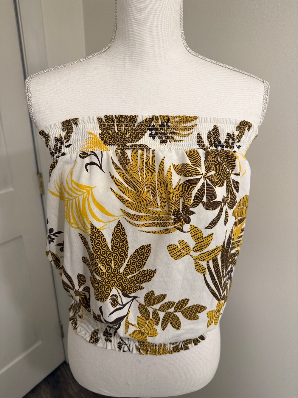 Naked Zebra Strapless Tropical Hawaiian Tube Women’s Top Yellow & Brown Leaf